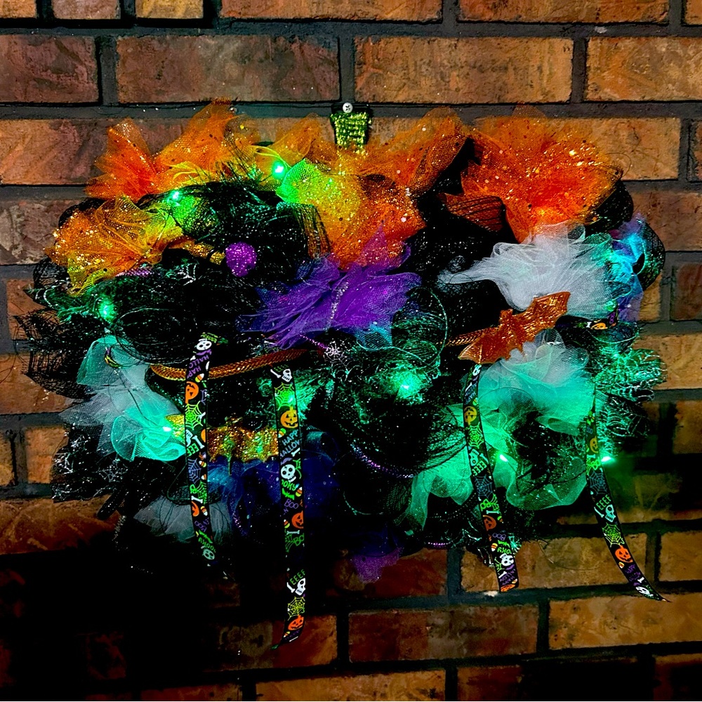 3d pumpkin Halloween decor lights up green